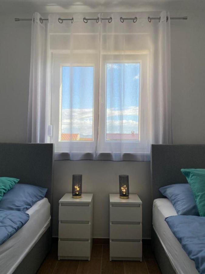 Adria-Appartment-Island-Vir #Sea #Beach #Wifi #Privateparking #Netflix Екстериор снимка
