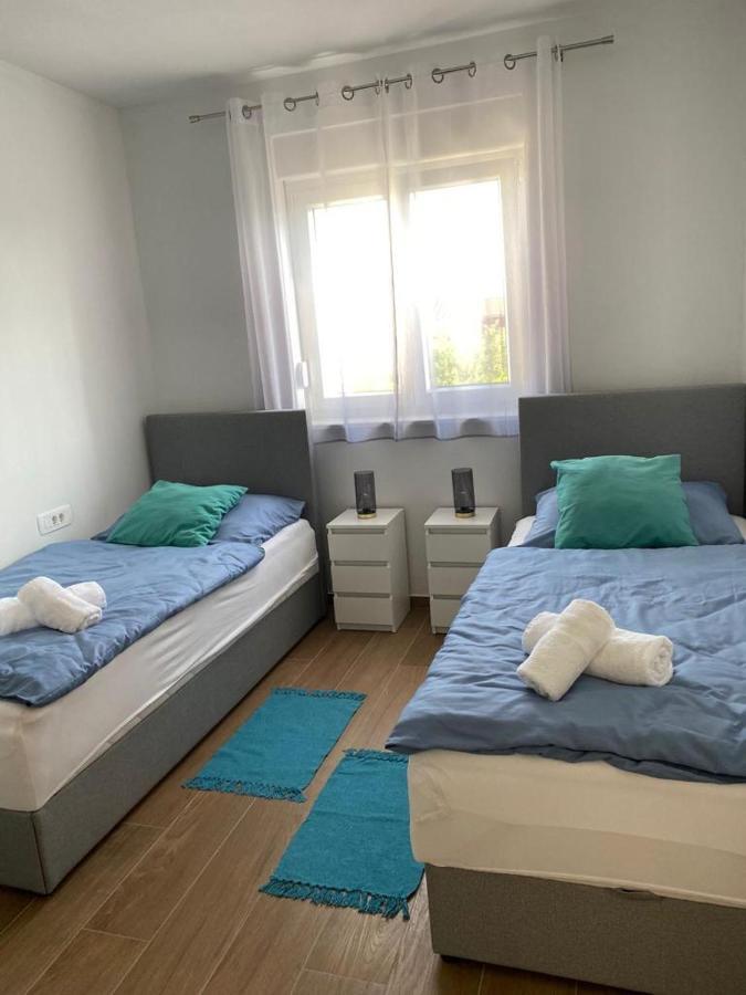 Adria-Appartment-Island-Vir #Sea #Beach #Wifi #Privateparking #Netflix Екстериор снимка
