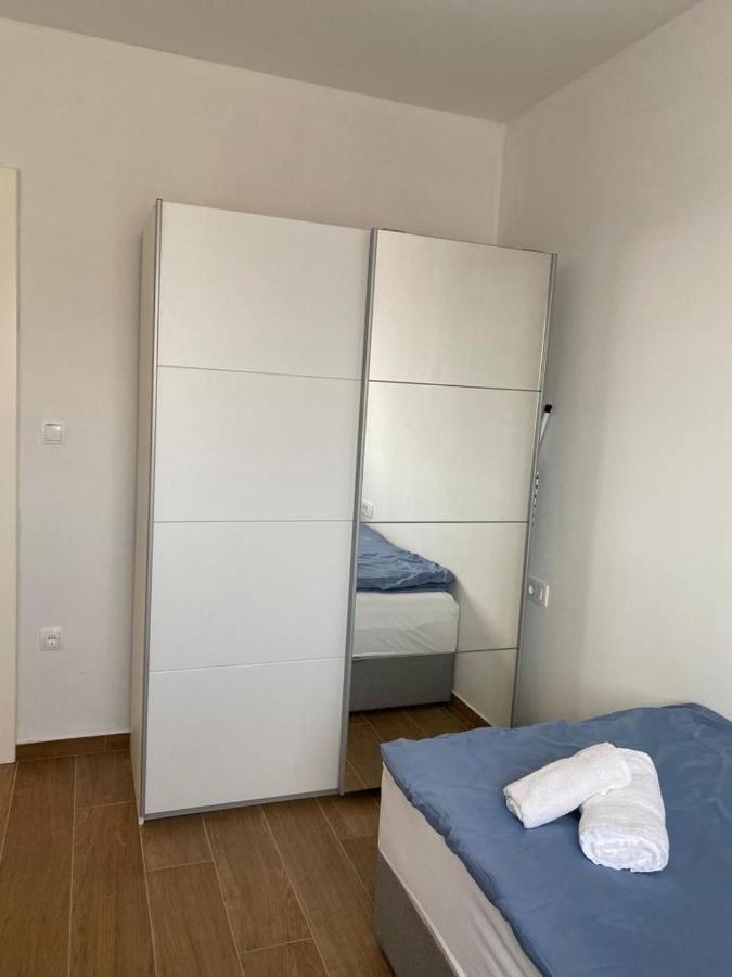 Adria-Appartment-Island-Vir #Sea #Beach #Wifi #Privateparking #Netflix Екстериор снимка