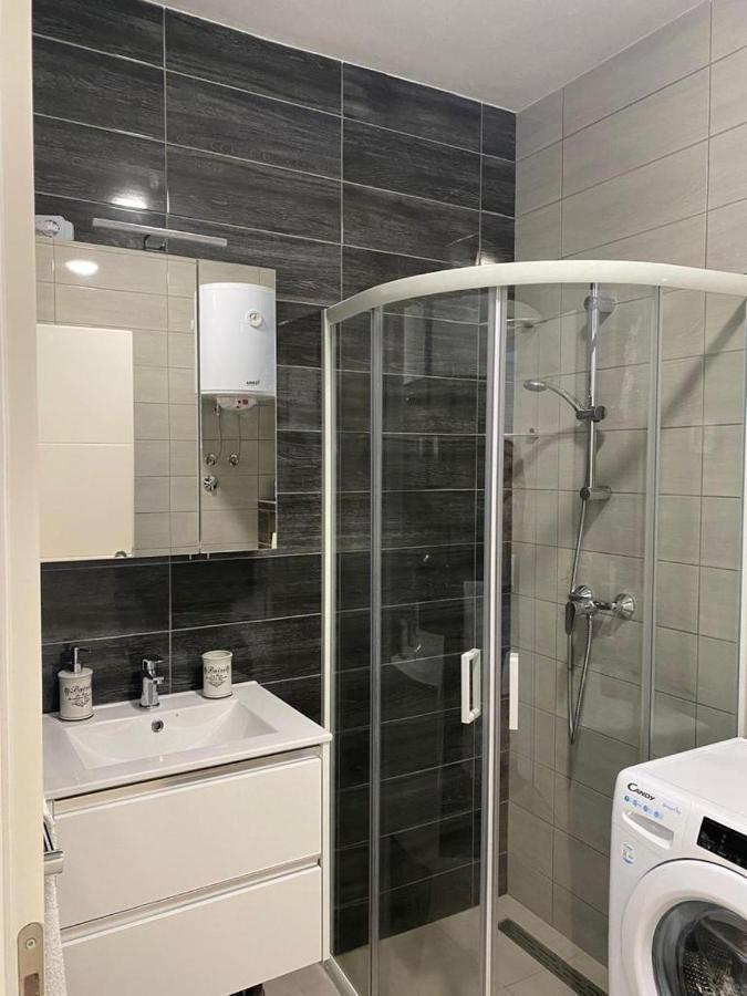 Adria-Appartment-Island-Vir #Sea #Beach #Wifi #Privateparking #Netflix Екстериор снимка
